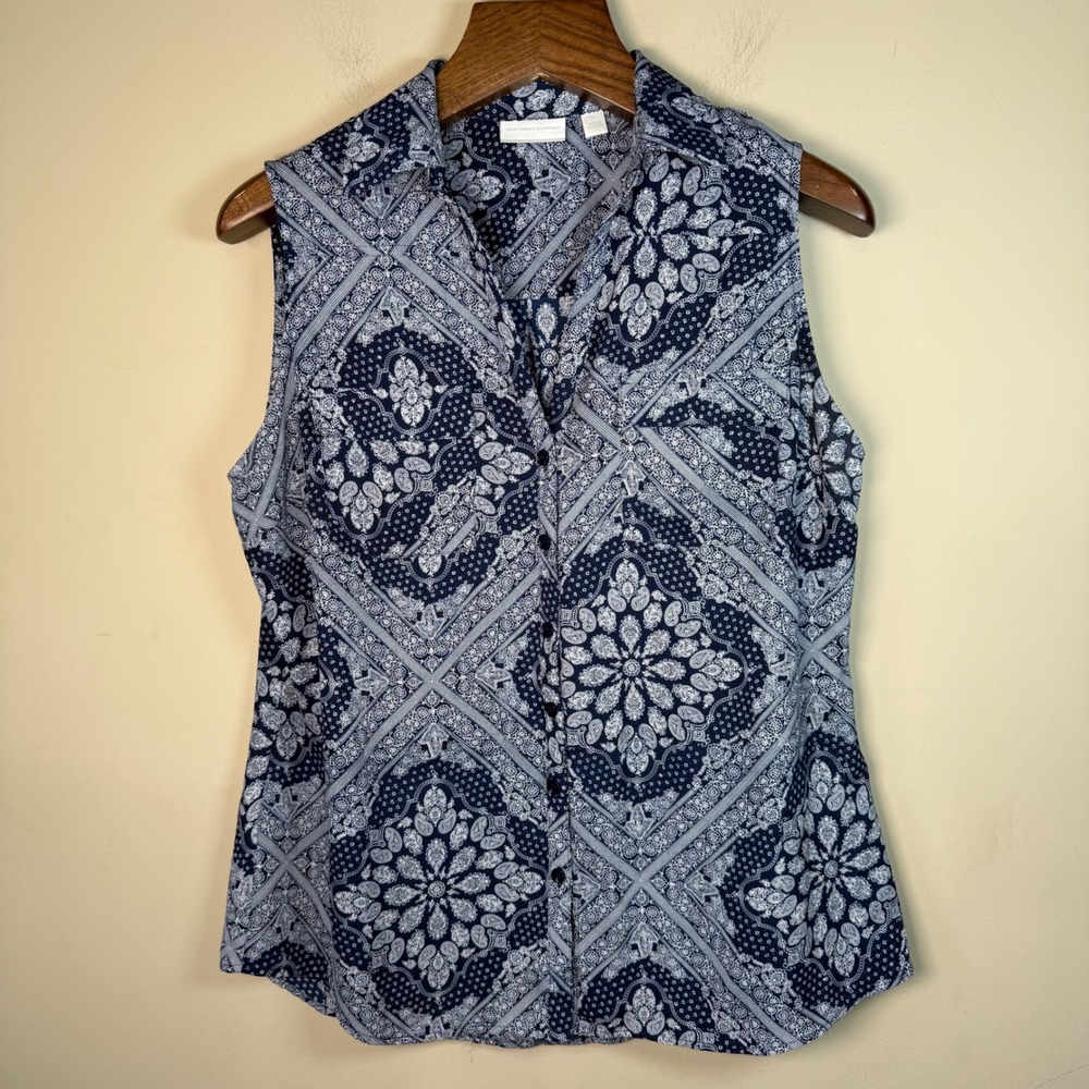 New York & Company Navy/White Paisley Print Sleeveless Button Down Shirt Large